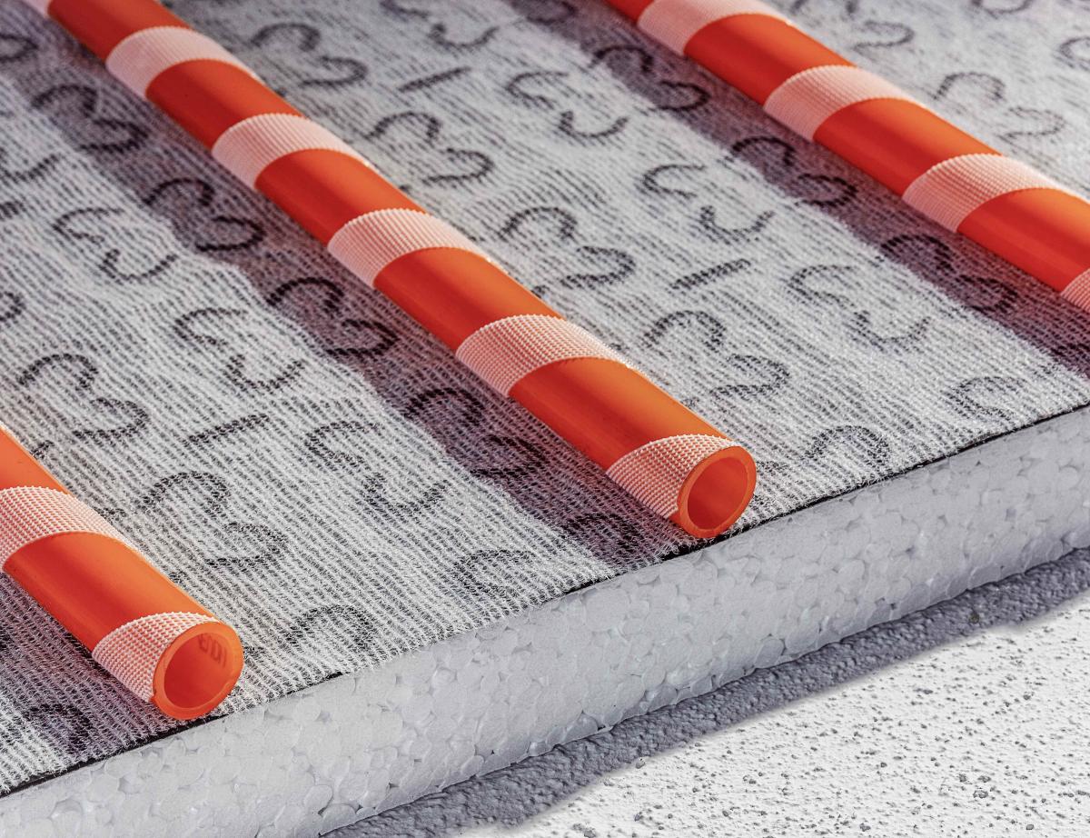 REHAU fait évoluer sa gamme de plancher chauffant rafraîchissant auto-agrippant